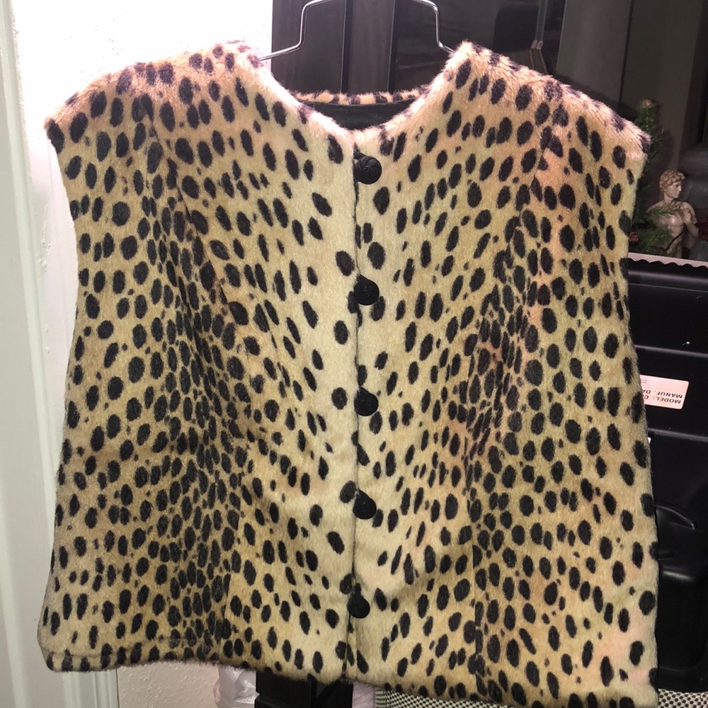 FAUX FUR CHEETAH VEST